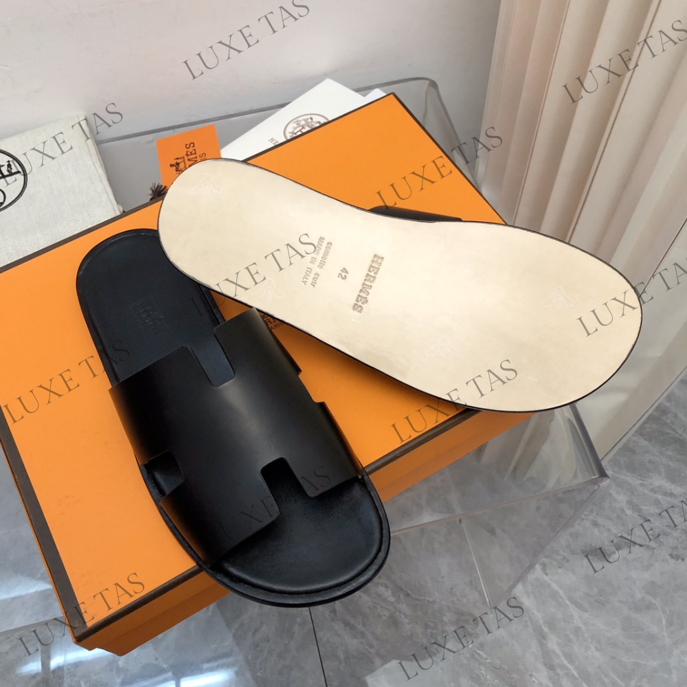 Noir Izmir Sandal