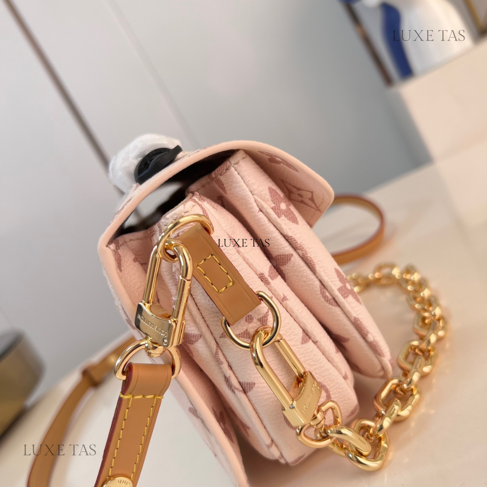 Other Monogram Canvas Pochette Métis East West - Leather Handbag for Women