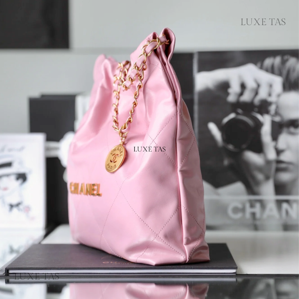 Pink Shiny Calfskin CHNL 22 Small Handbag