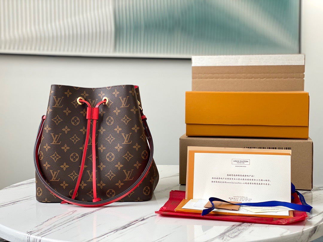 Poppy Monogram NéoNoé MM Beuteltasche aus Leder für Damen