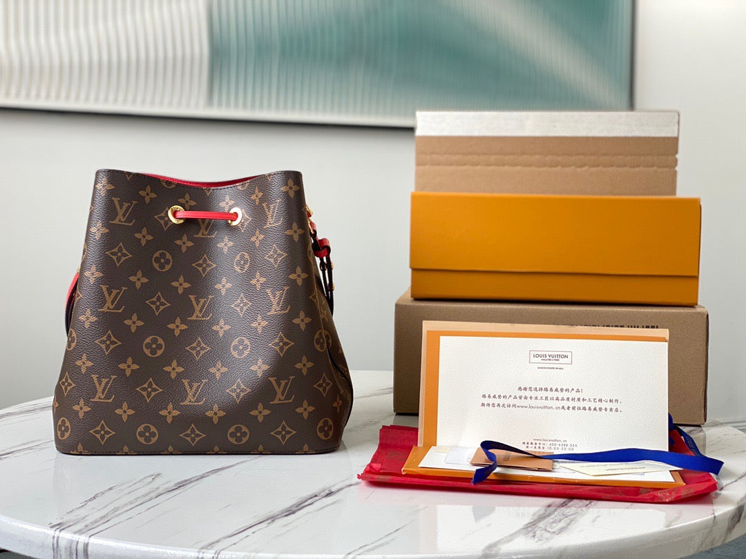 Poppy Monogram NéoNoé MM Beuteltasche aus Leder für Damen