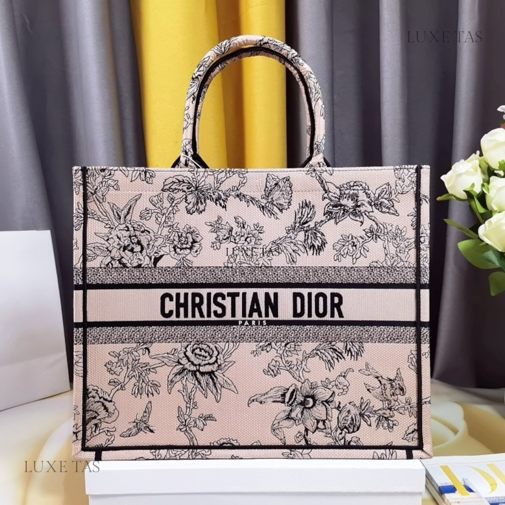 Powder Pink Jardin Botanique Embroidery Book Tote Tote Bag for Women