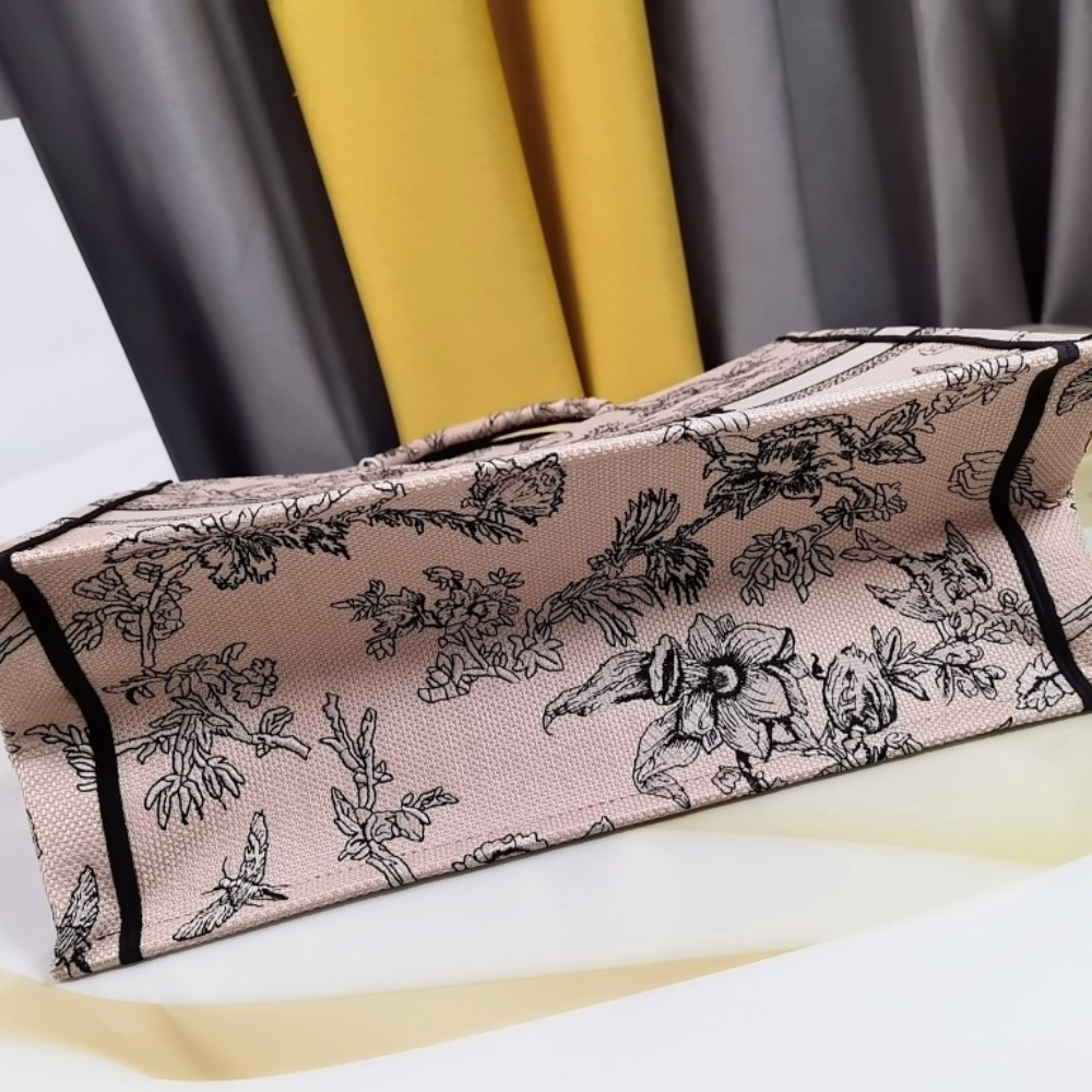 Powder Pink Jardin Botanique Embroidery Book Tote Tote Bag for Women