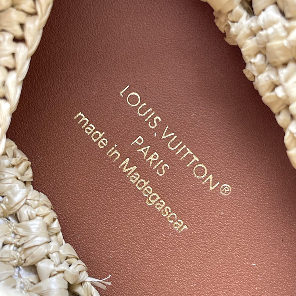 Raffia Tan Noé BB Leather Bucket Bag for Women