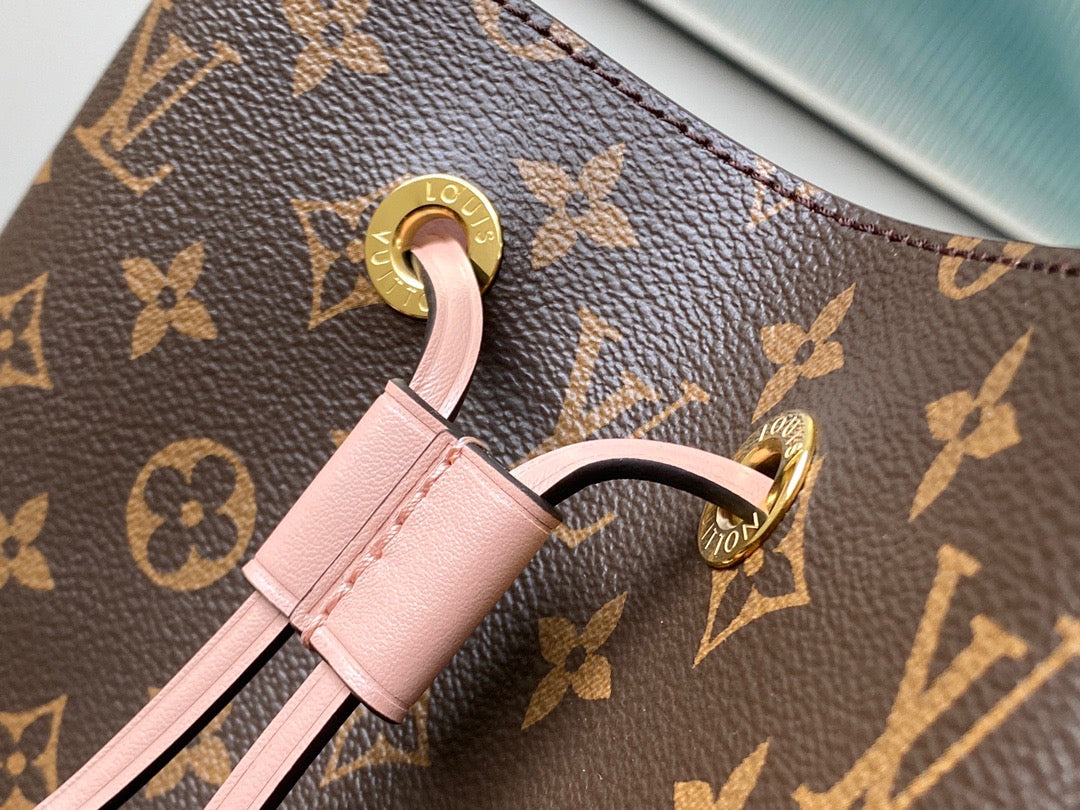 Rose Poudre Monogram NéoNoé MM