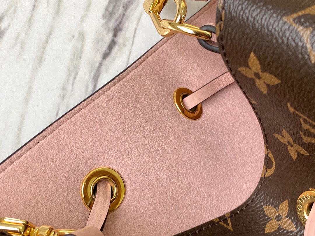 Rose Poudre Monogram NéoNoé MM