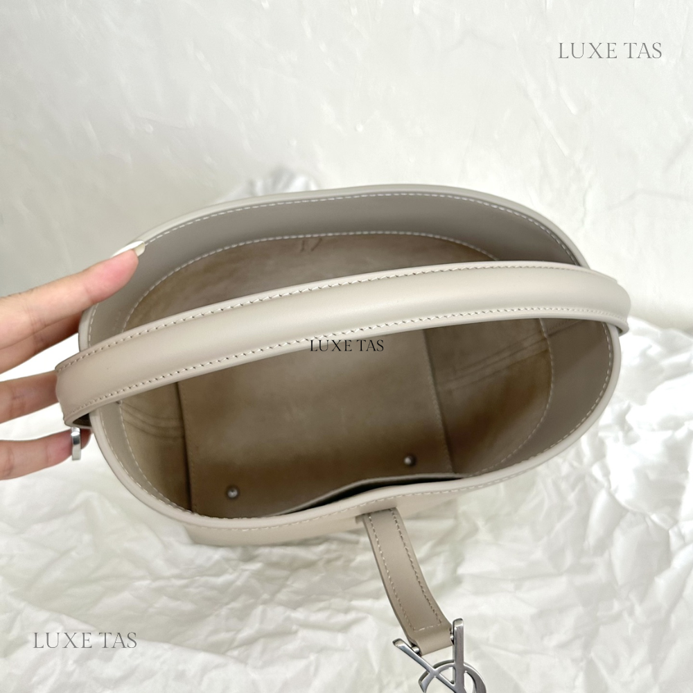 Seasalt Le 37 Small In Shiny Leather - Leather Bucket Bag for Women