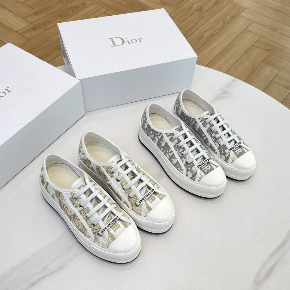 Stone Gray D Oblique Embroidered Cotton Walk'n'D Designer Sneakers for Women