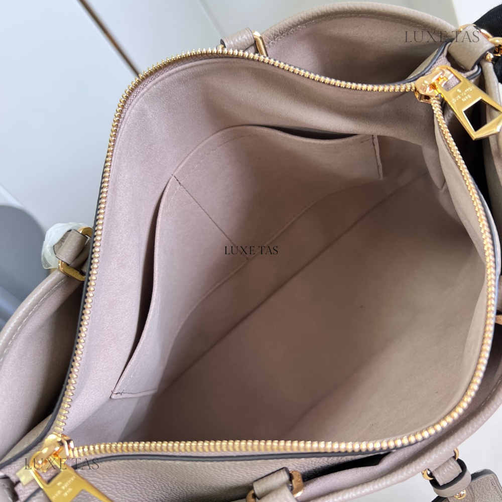 Tourterelle Trianon MM - Leather Handbag for Women