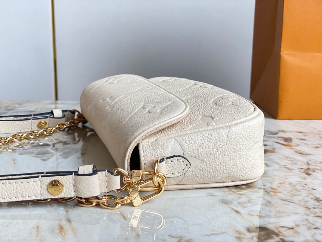 Wallet on Chain Ivy - Leather Crossbody Bag for Women