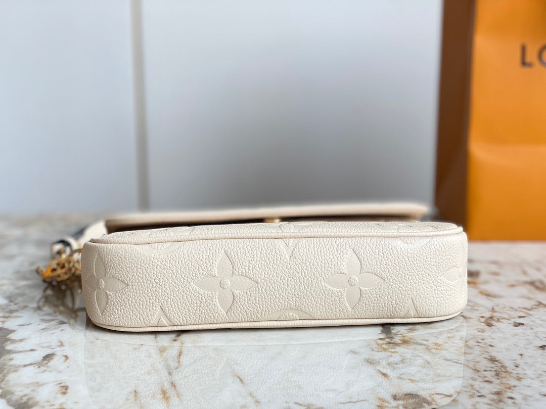 Wallet on Chain Ivy - Leather Crossbody Bag for Women