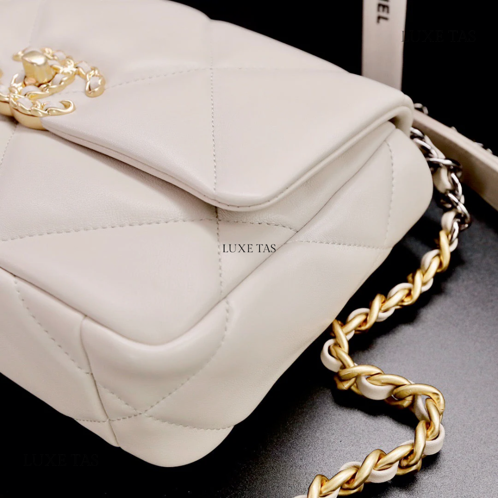 White Lambskin CHNL 19 Handbag
