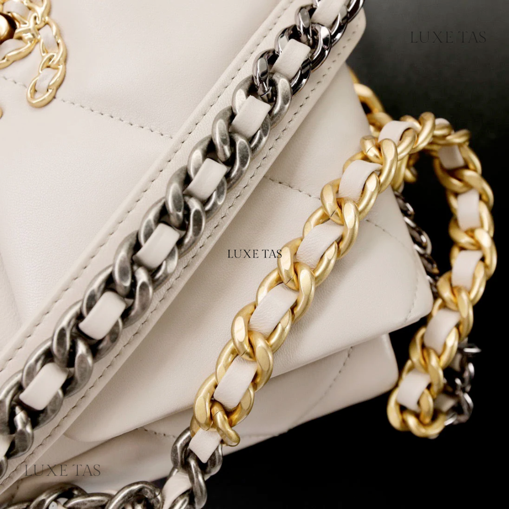 White Lambskin CHNL 19 Handbag