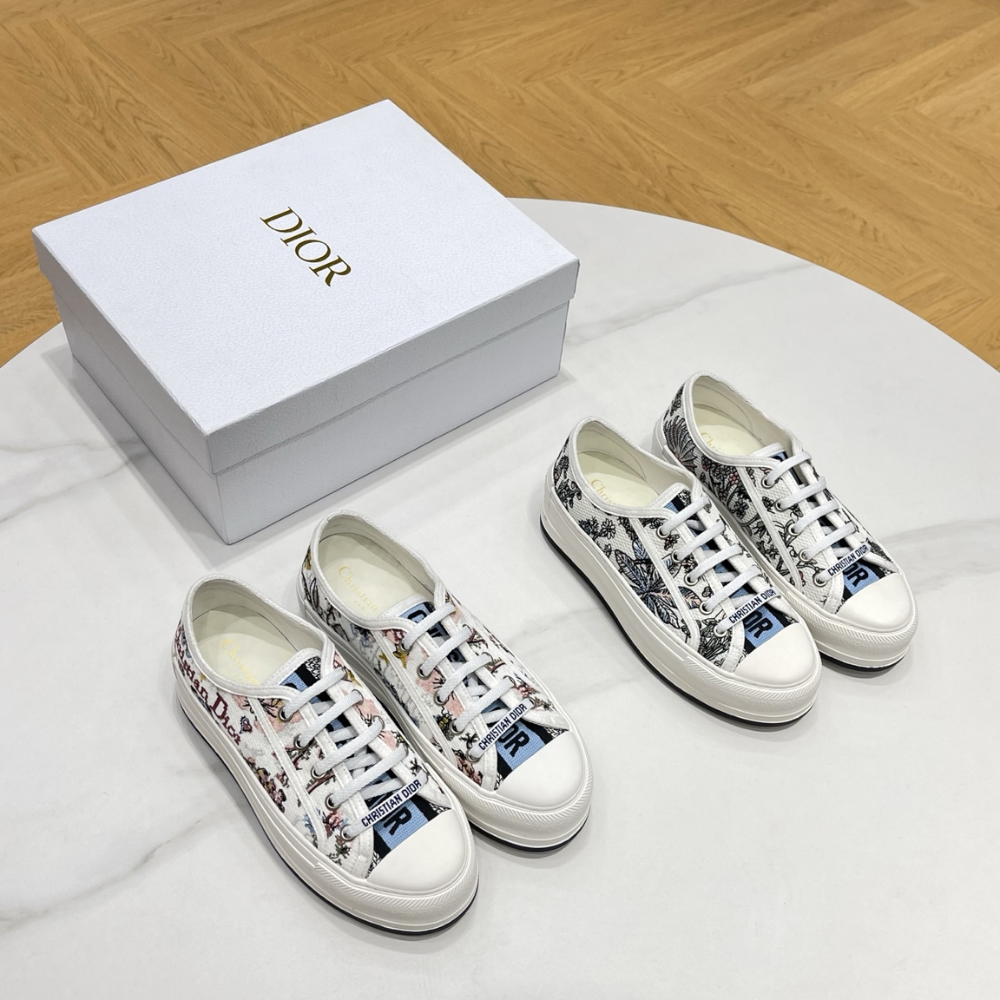 White Multicolor Embroidered Cotton with Dior Cabinet de Curiosités Motif Walk'n'D Platform Sneaker Designer Sneakers for Women