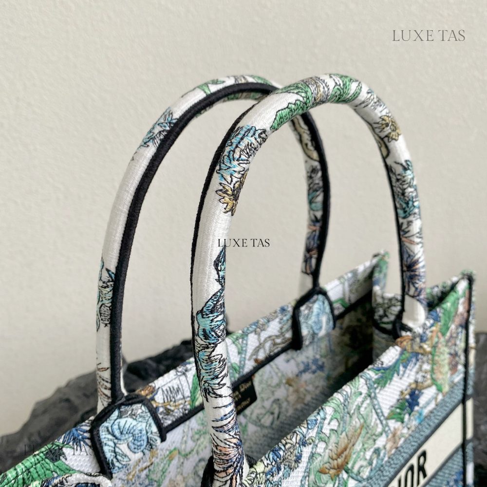 White Multicolor Étoile de Voyage Embroidery Medium D Book Tote