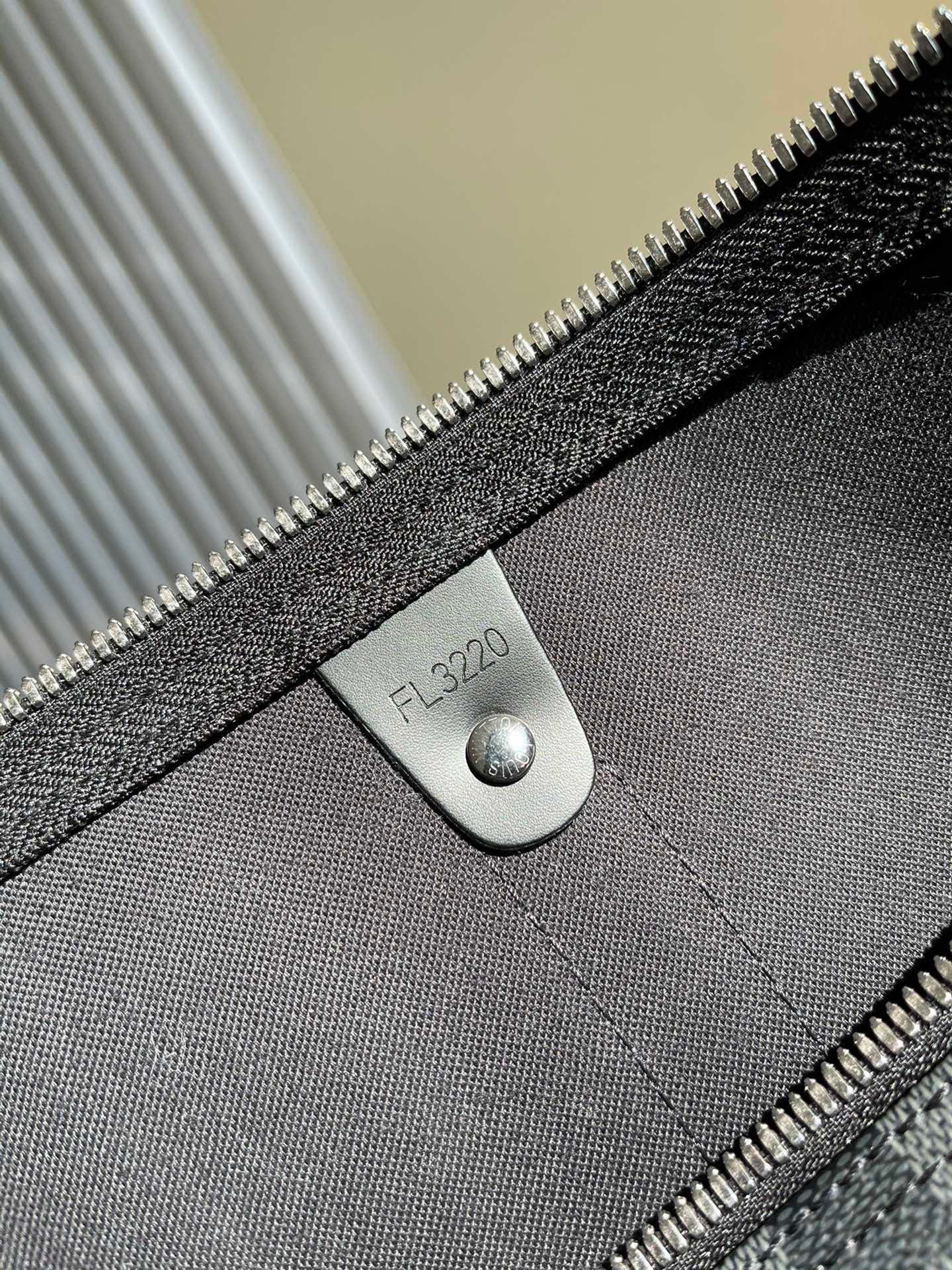 Damier Graphite Canvas Keepall Bandoulière 55