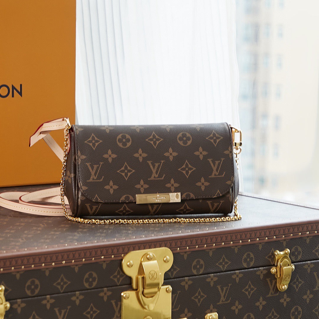 Favorite Mm Monogram Canvas