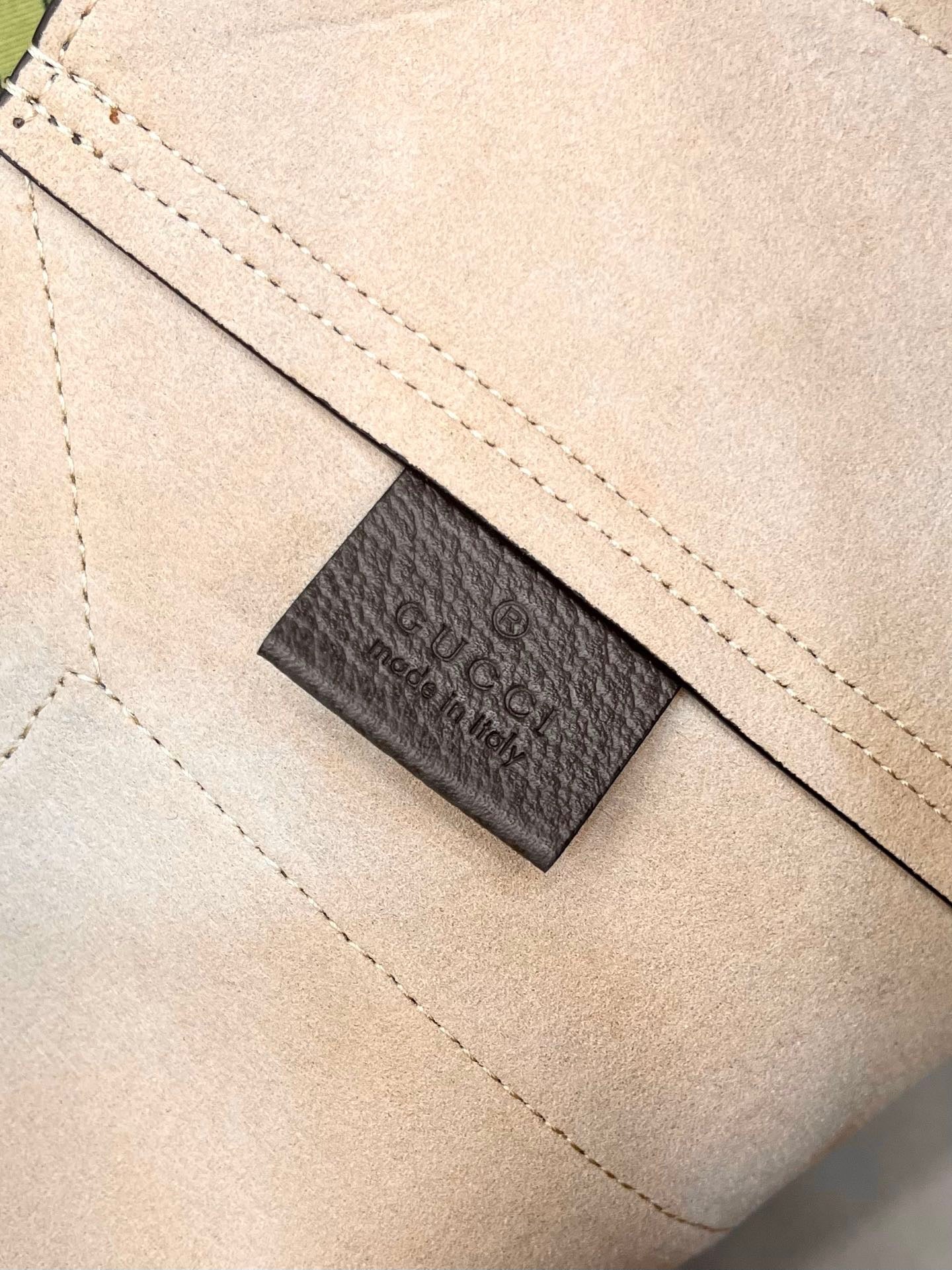 Ophidia GG Soft Medium Tote