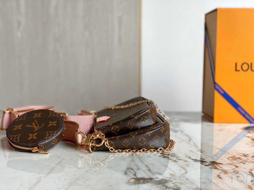 Rose Clair Multi Pochette Accessoires