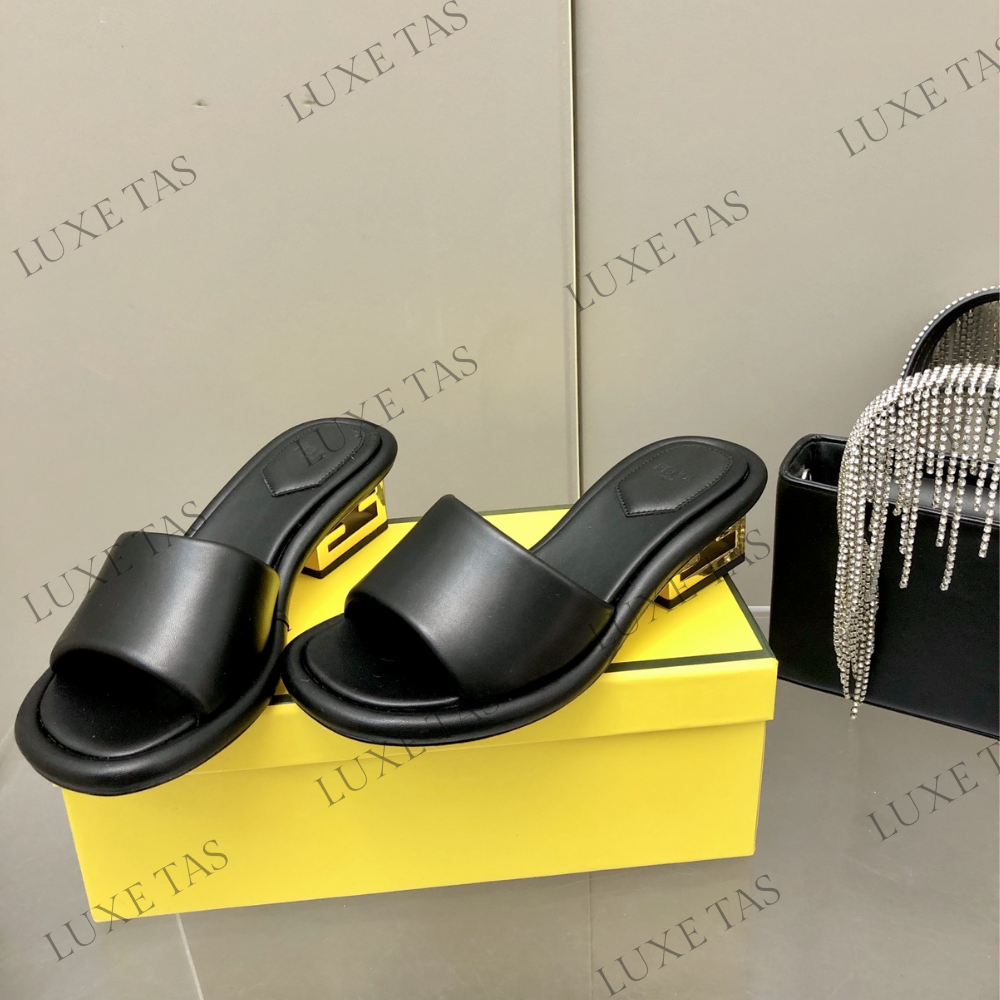 Baguette Black Nappa Leather Slides