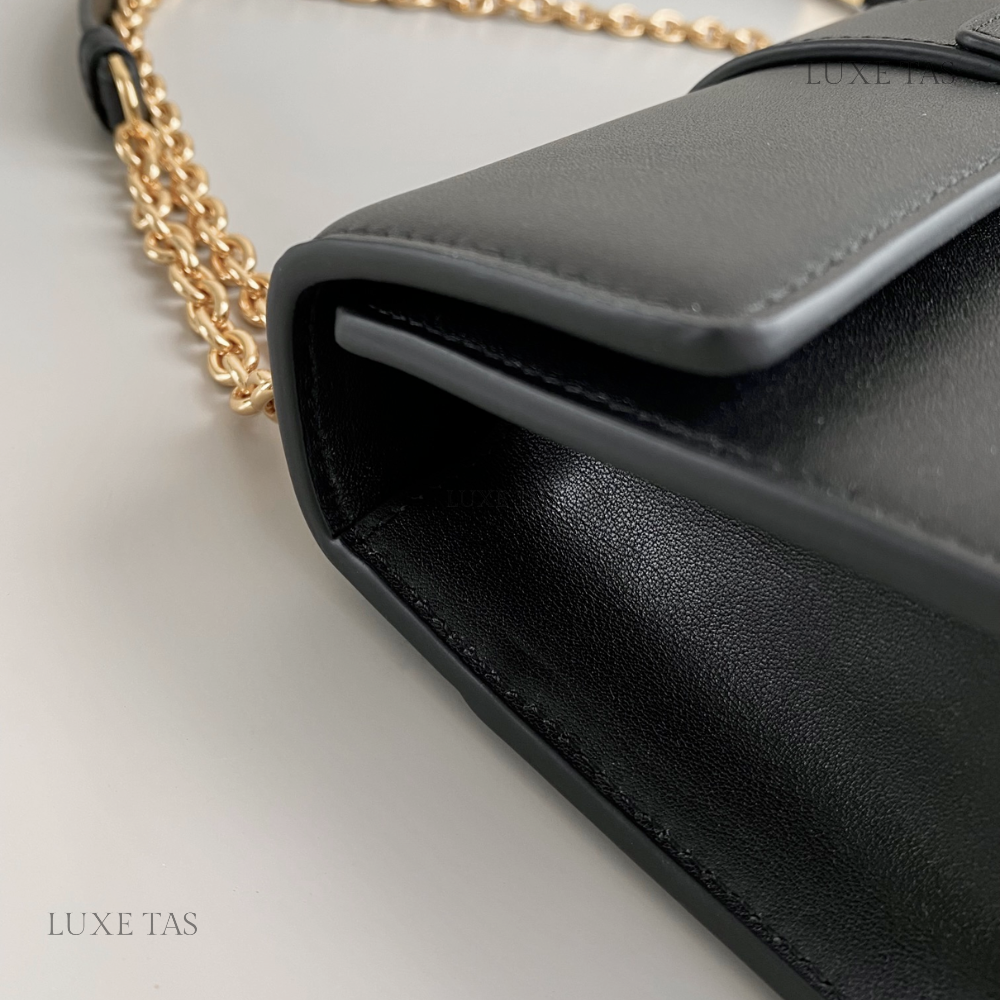 Black 30 Montaigne East-West Bag With Chain