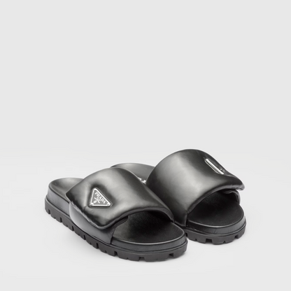 Black Soft Padded Nappa Leather Slides Designer Slides Sandals for Luxe Tas