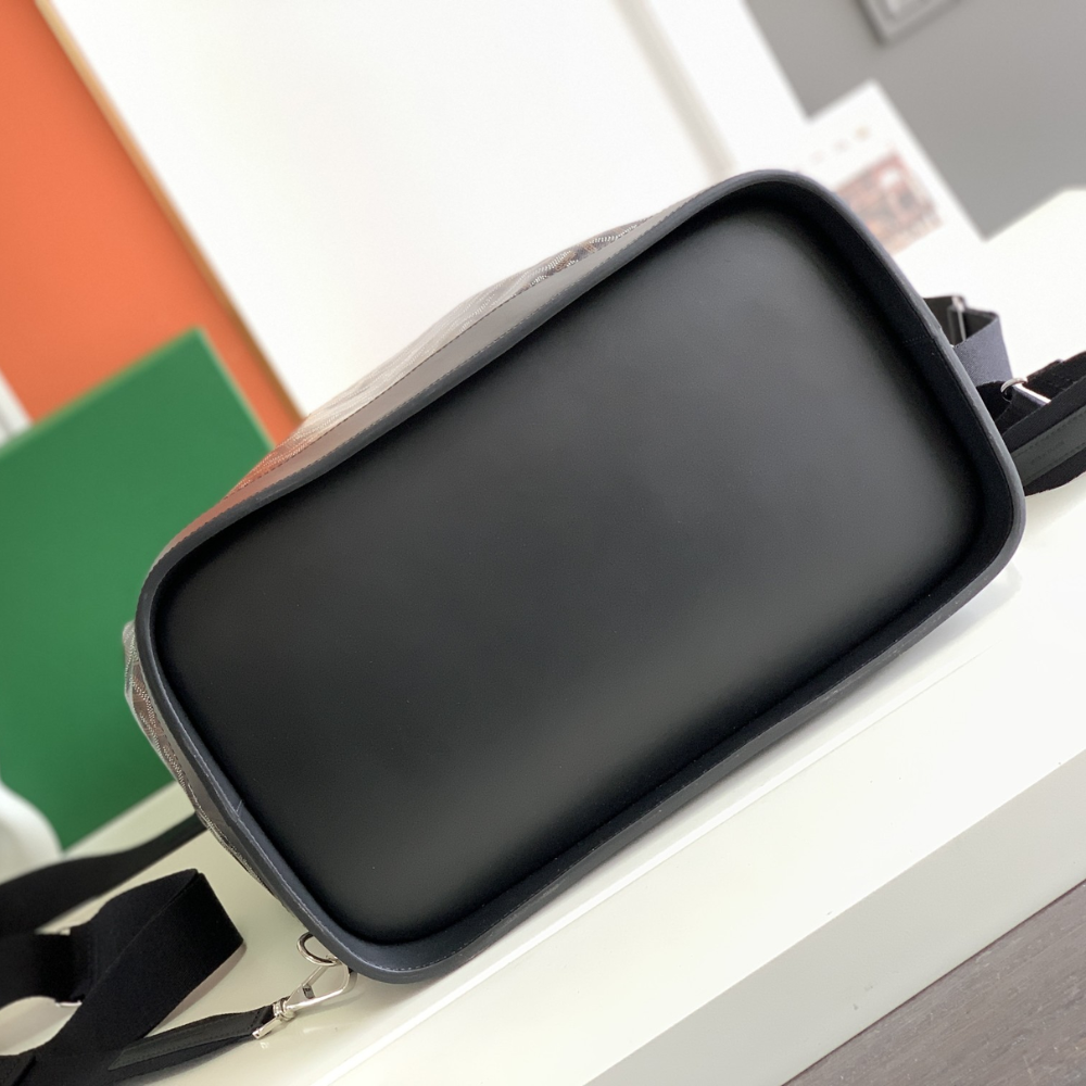 Black Steamer PM with Straps Leather Backpack for Men