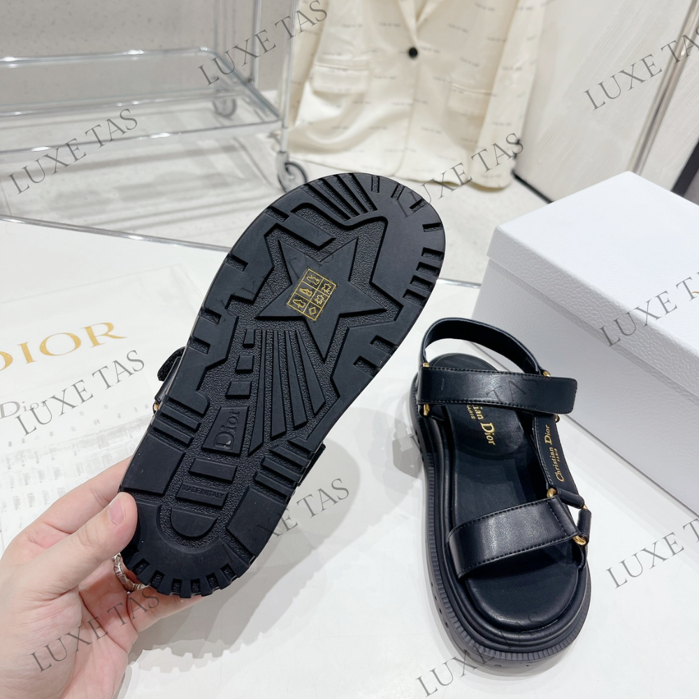Dhgate chanel sandals hotsell
