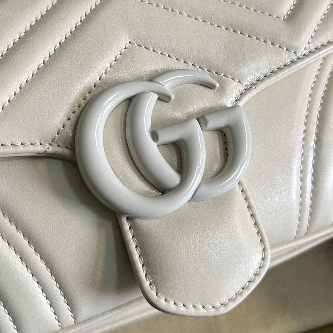 White gg marmont discount leather shoulder bag