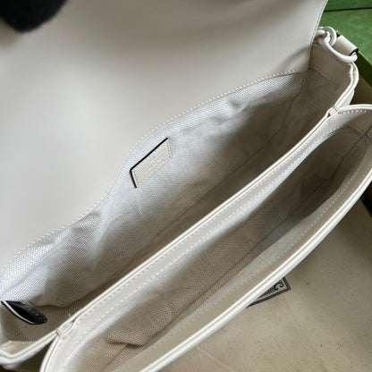 GG Marmont Matelassé Shoulder Bag White 