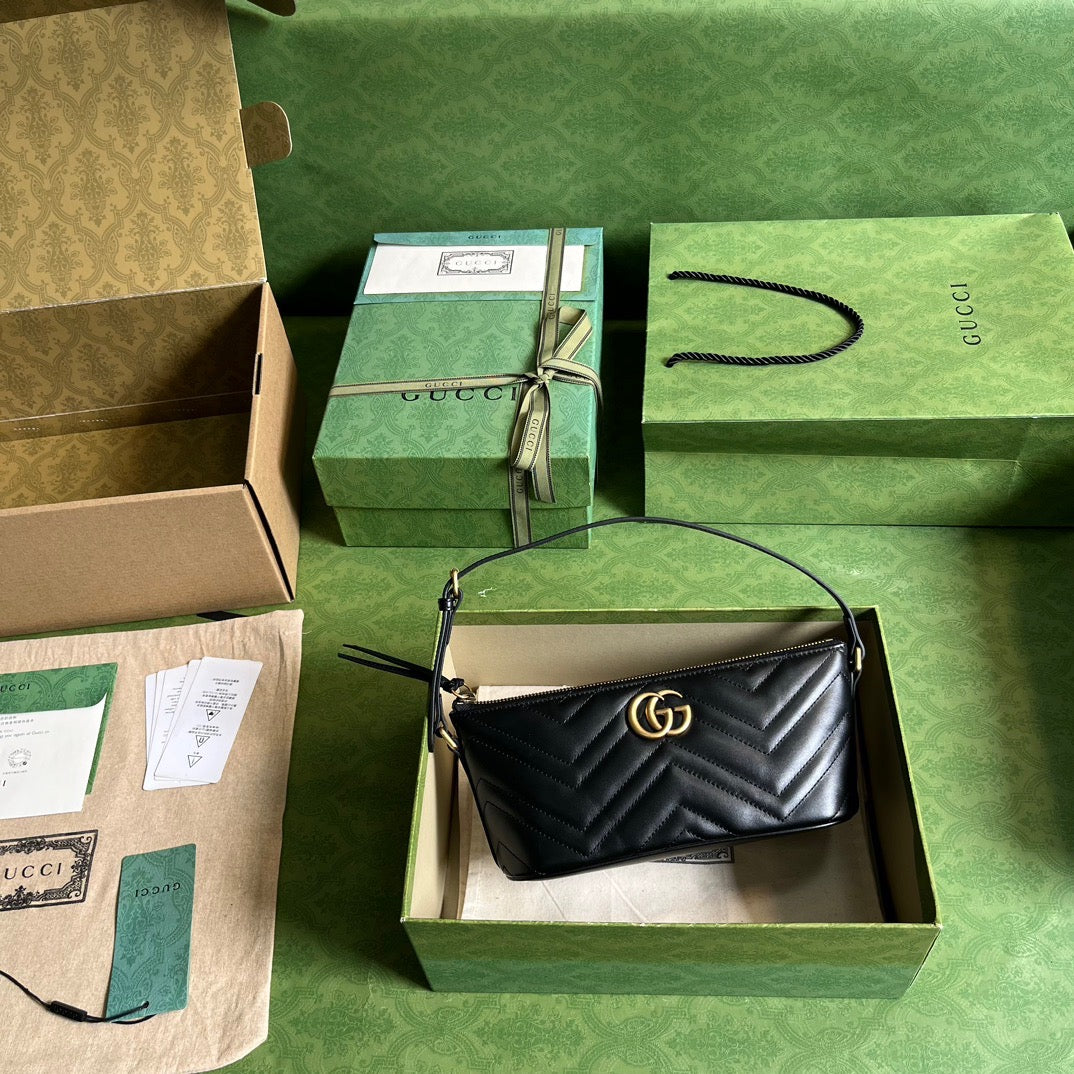 GG Marmont Shoulder Bag Black 