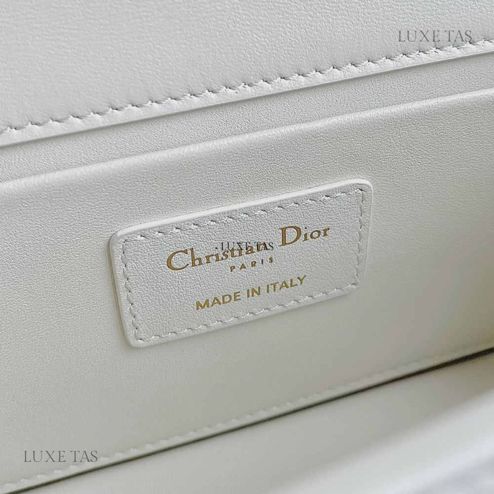 Dior - 30 Montaigne East-West Bag with Chain Latte Calfskin - Women