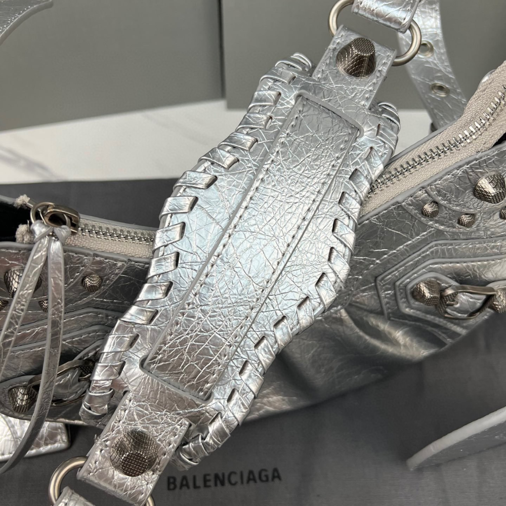 Le Cagole XS Metallized In Silver Leather Shoulder Bag for Women