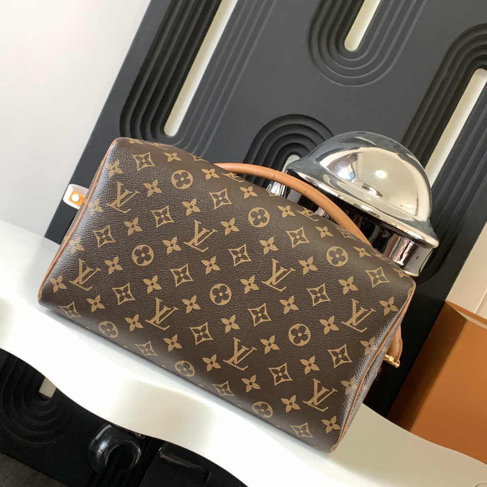 Monogram Tan Speedy Soft 30 Boho Leather Handbag for Men and Women