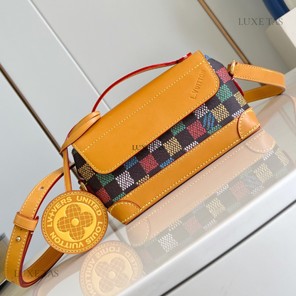 Multicolor Steamer East West Wearable Wallet Leather Crossbody Bag for Men