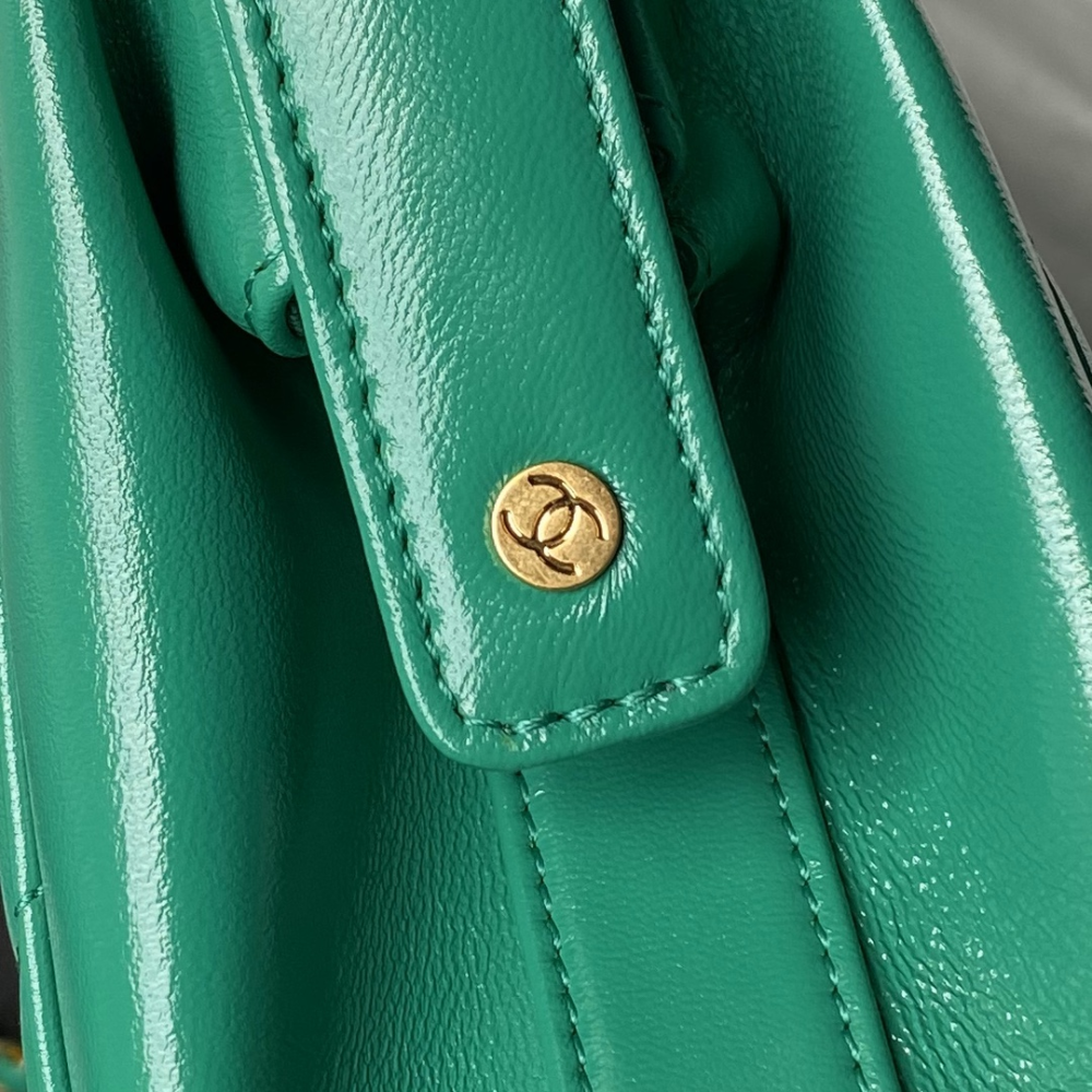 Small Bag With Top Handle Shiny Lambskin Green Leather Handbag for Women