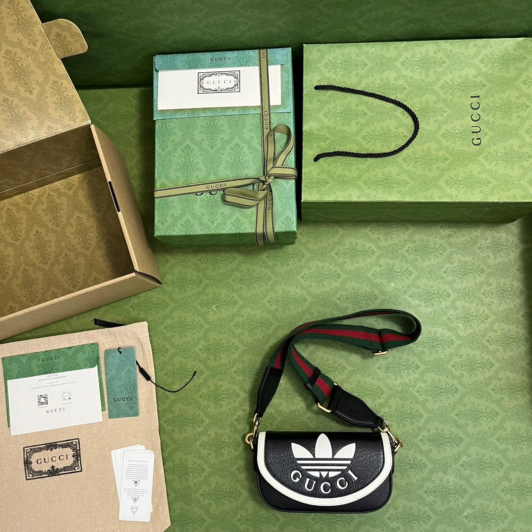 adidas x Gucci mini bag